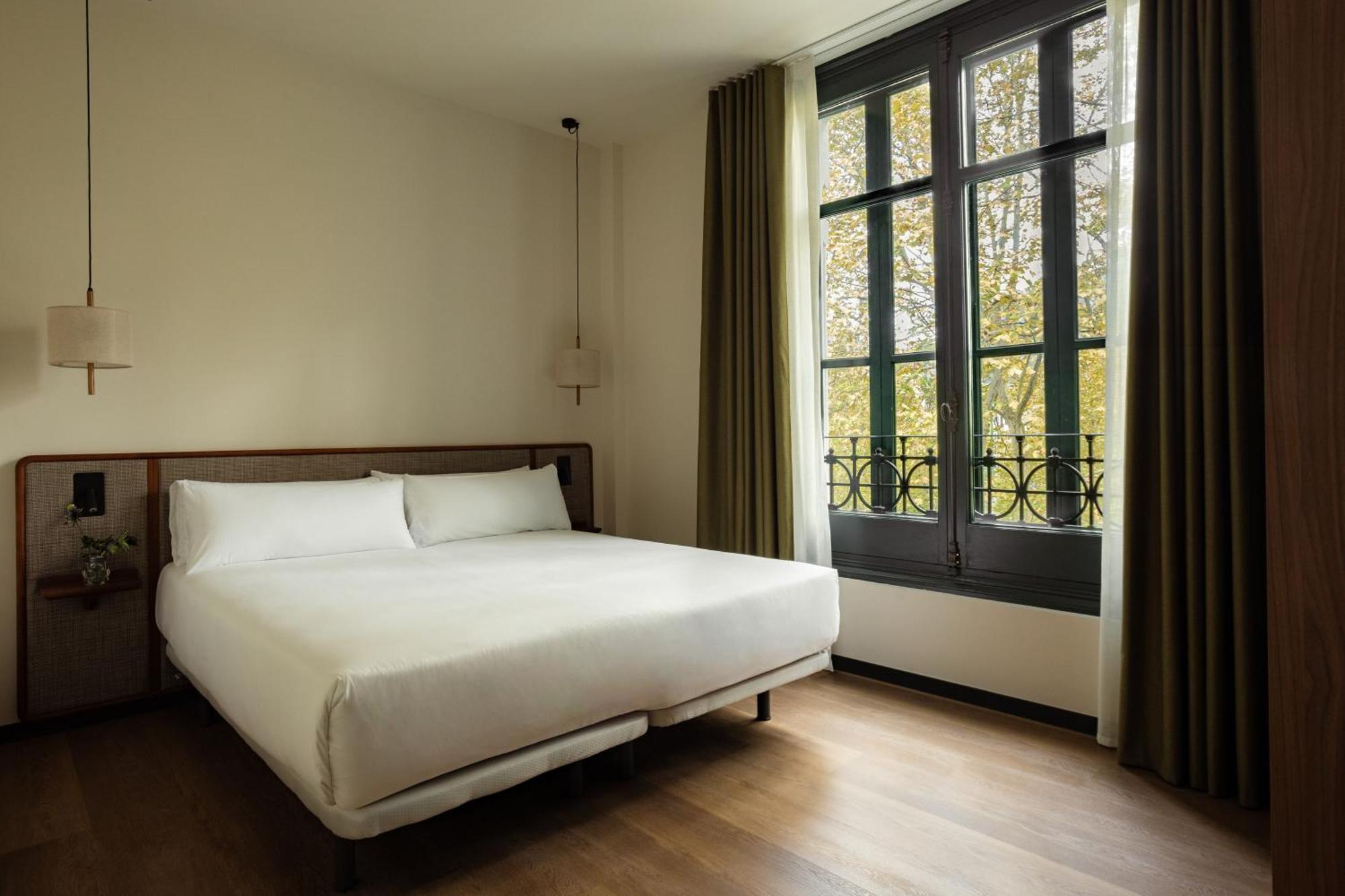 Batimont Suites & Apartments Bilbao Exterior photo